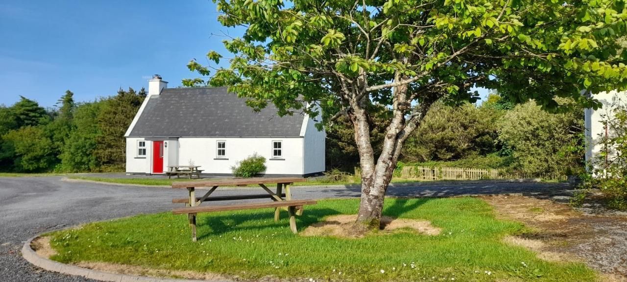 Louisburgh Cottages Exterior foto